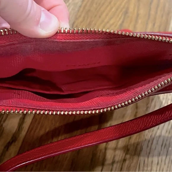 Coach Crossbody Mini Bag Purse Crossgrain Leather Dark Red Loved - Picture 4 of 9